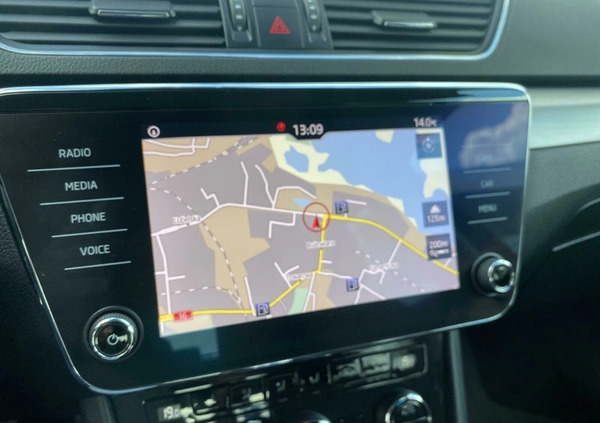 Skoda Superb cena 89900 przebieg: 85163, rok produkcji 2019 z Pyskowice małe 497
